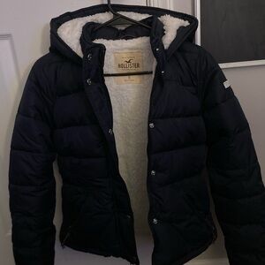 Hollister Jacket size small black with Sherpa Lining